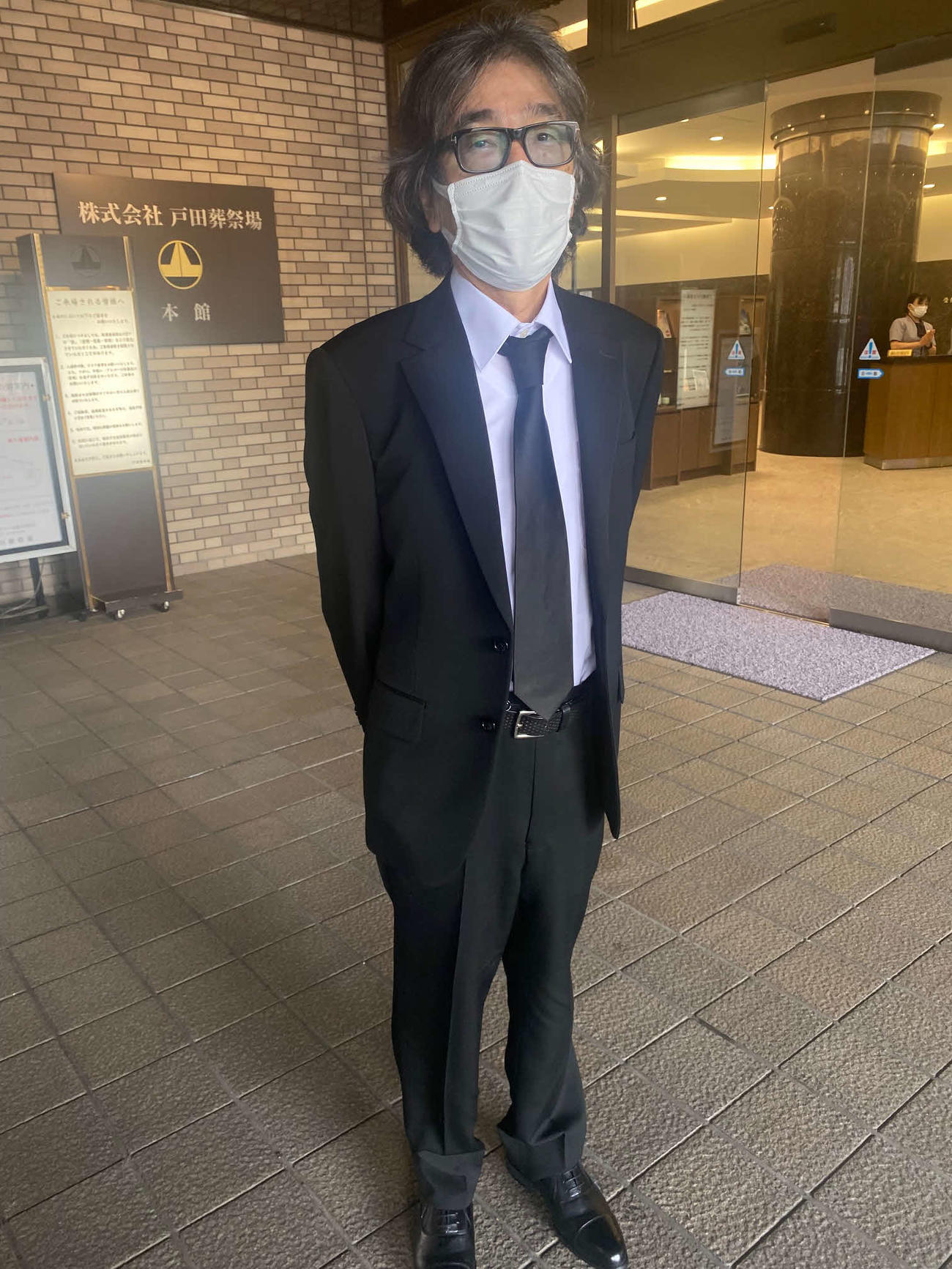風の大久保一久さんの告別式に参列した伊勢正三
