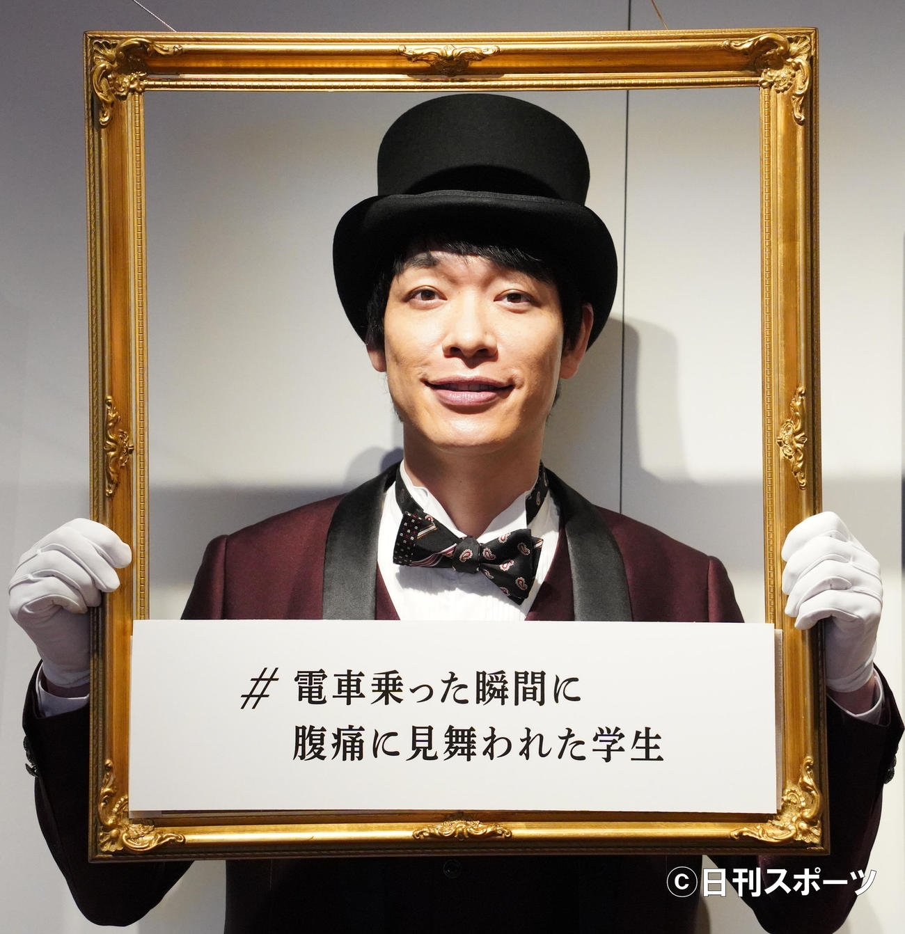 体験型展示会「＃ホテルカワシマ」取材会　写真スポットで撮影に応じた、麒麟の川島明（撮影・佐藤勝亮）