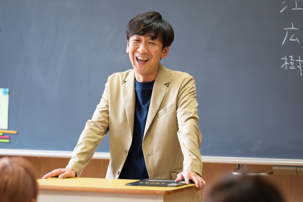 10月11日スタートのTBS系連続ドラマ「この初恋はフィクションです」に出演するお笑いトリオ、東京03飯塚悟志（C）TBS）