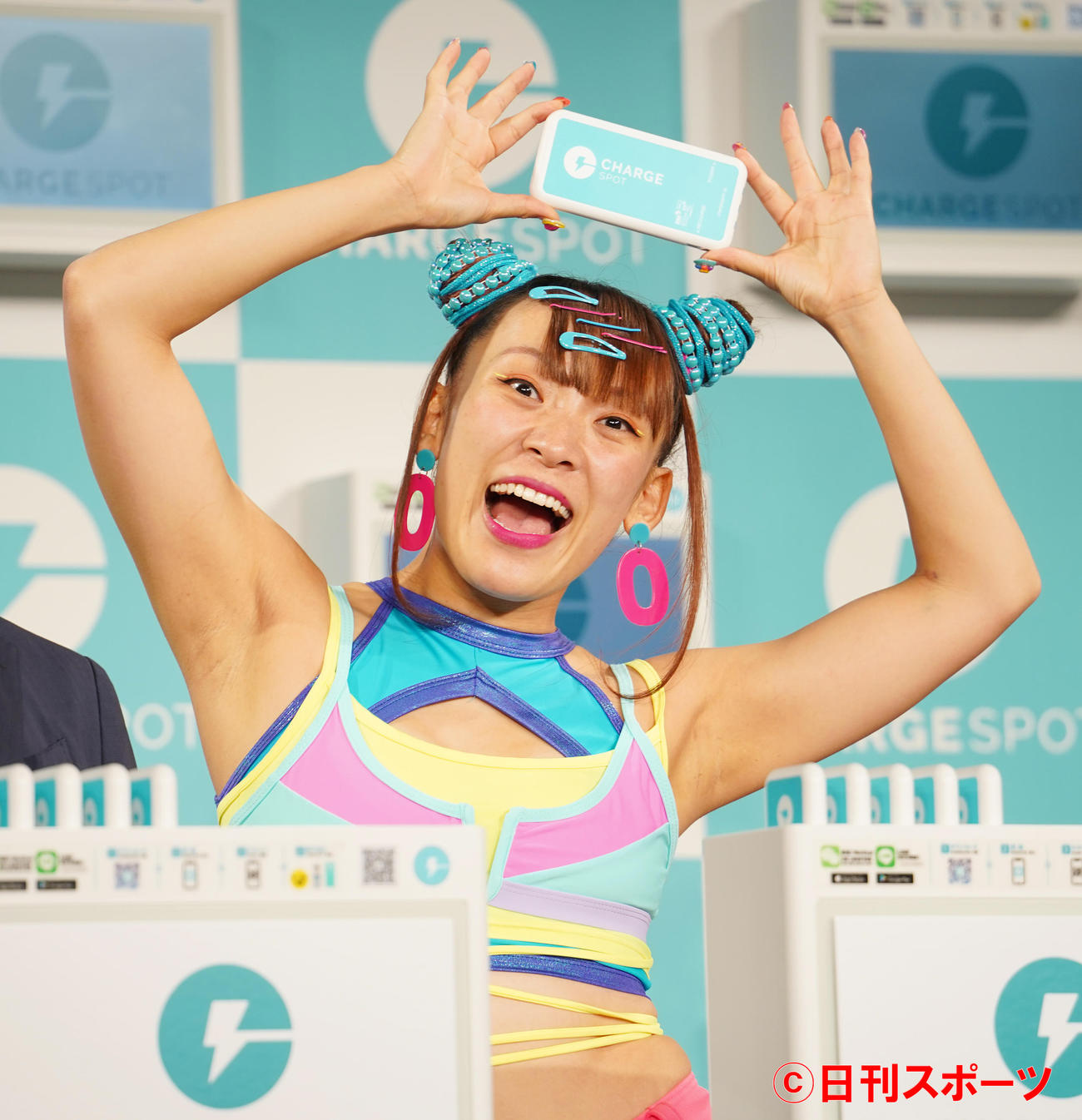 「『ChargeSPOT』新公式キャラクター就任式」　イベントに登壇したフワちゃん（撮影・佐藤勝亮）