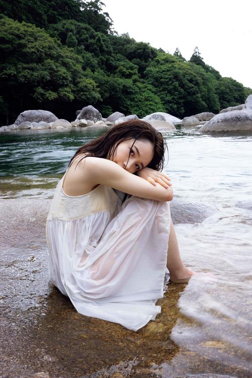 モー娘。森戸知沙希4作目写真集発売 初の屋久島で「浄化され力も貰え