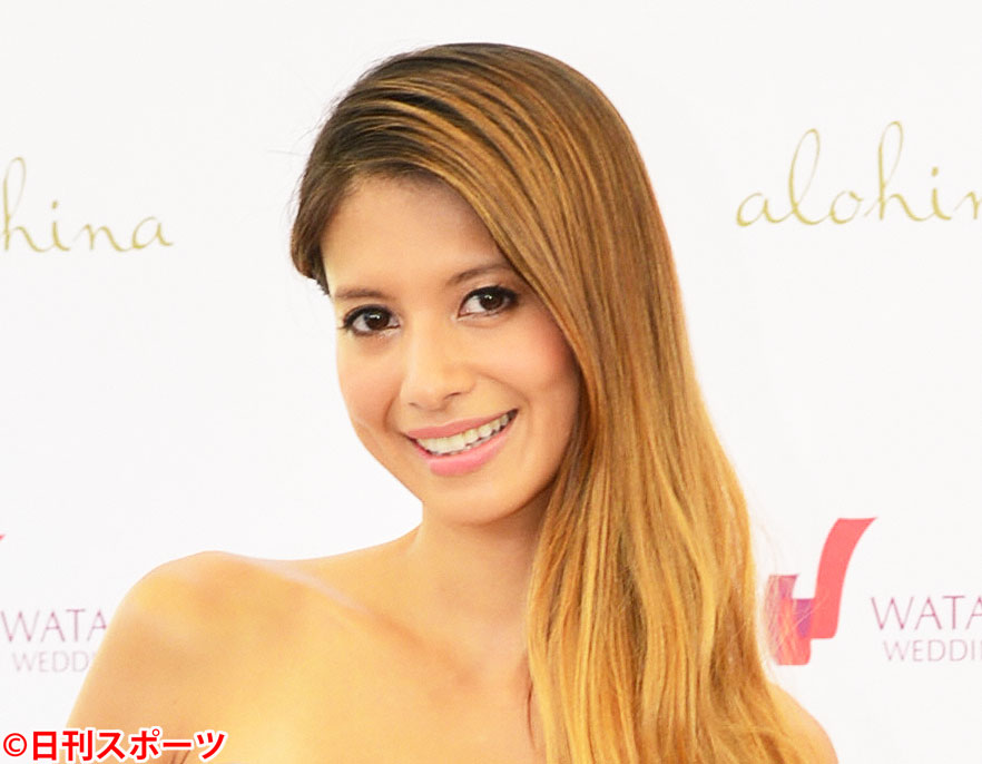 吉川ひなの（2015年7月撮影）