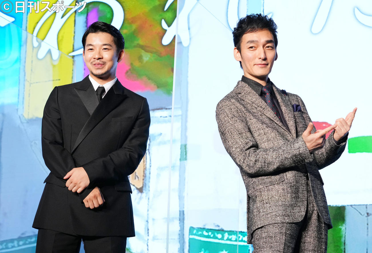「拾われた男」に出演する仲野太賀（左）と草なぎ剛（撮影・横山健太）