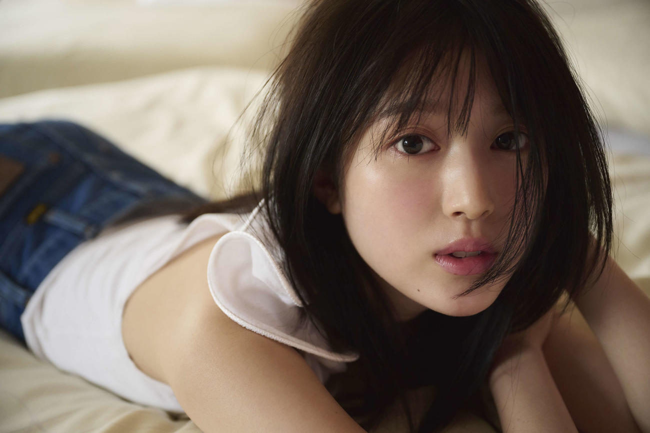 福本莉子の写真集「Grace（仮）」から（土山大輔氏撮影／講談社）