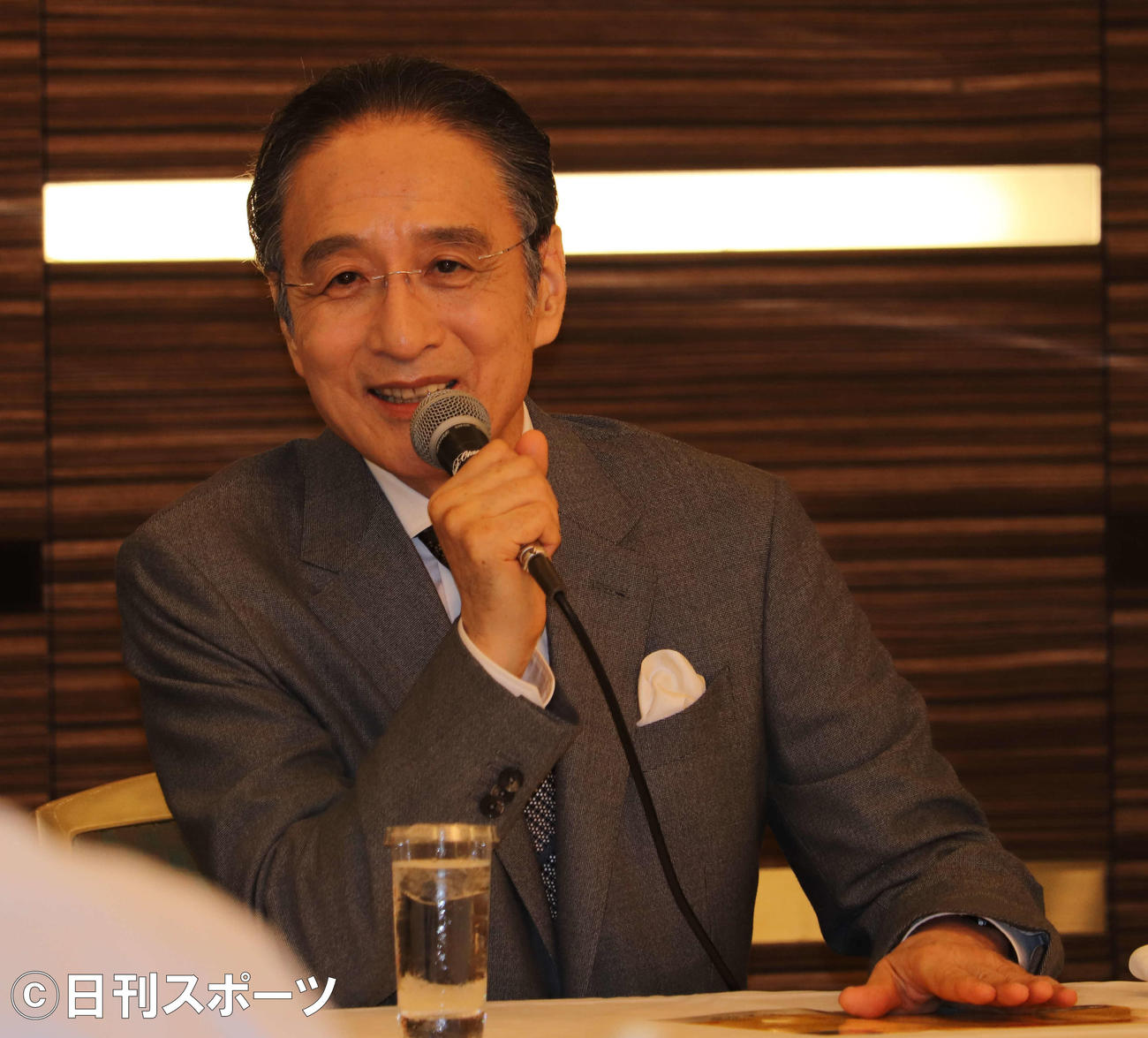 「吉例顔見世興行」取材会を行った片岡仁左衛門（77）（撮影・三宅ひとみ）