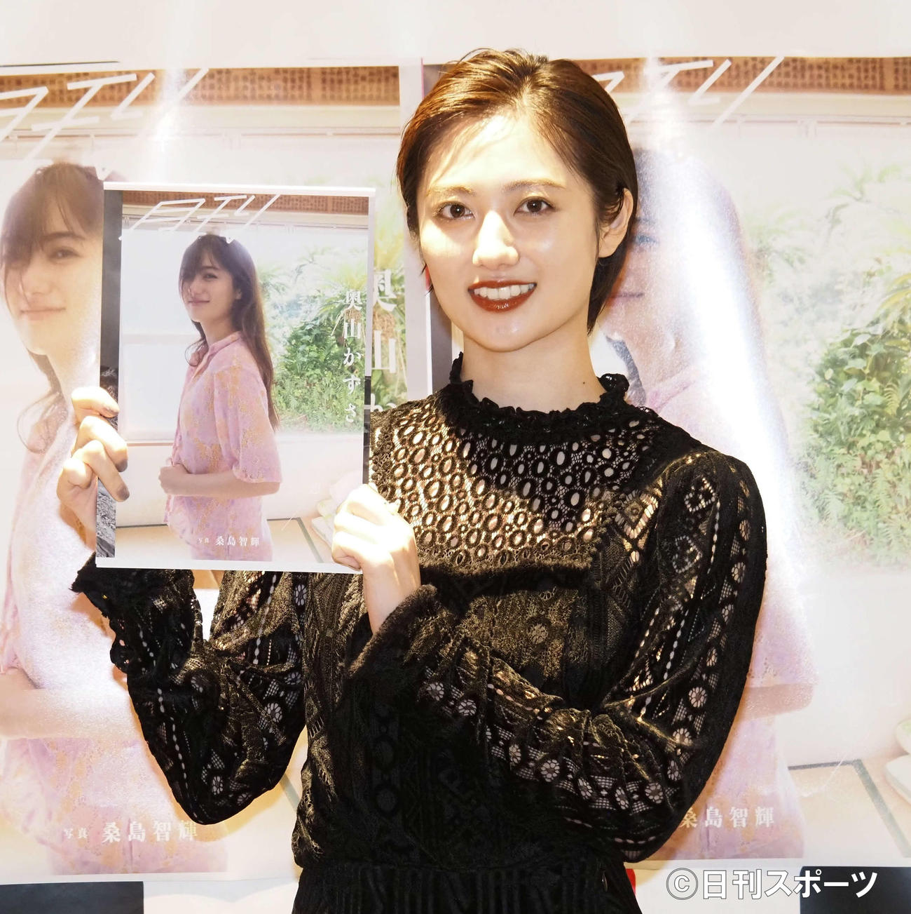 写真集「月刊　奥山かずさ・想」発売記念会見を開催した奥山かずさ（撮影・遠藤尚子）