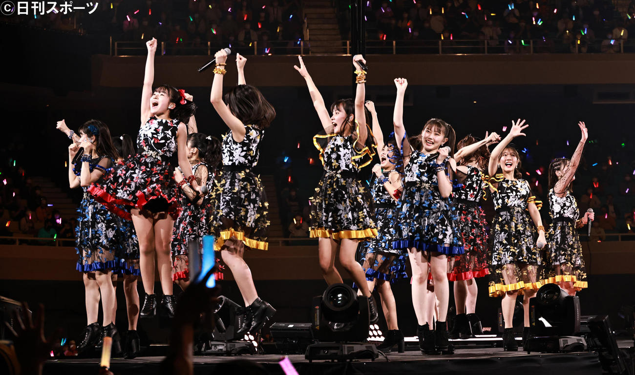 初単独公演を行ったハロー！プロジェクトの「つばきファクトリー」（撮影・中島郁夫）