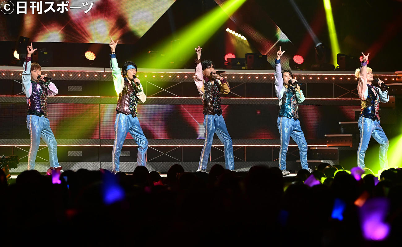 A.B.CーZ 2021 But Fankey Tourに臨むA.B.CーZの、河合郁人、戸塚祥太、橋本良亮、五関晃一、塚田僚一（撮影・小沢裕）