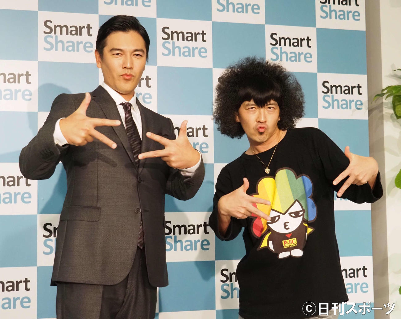 「スマートシェア初CM発表会」に出席した要潤（左）とパーク・マンサー（撮影・遠藤尚子）