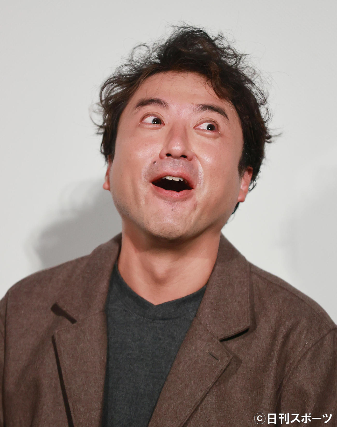 映画「マイ・ダディ」の舞台あいさつを行ったムロツヨシ（撮影・野上伸悟）
