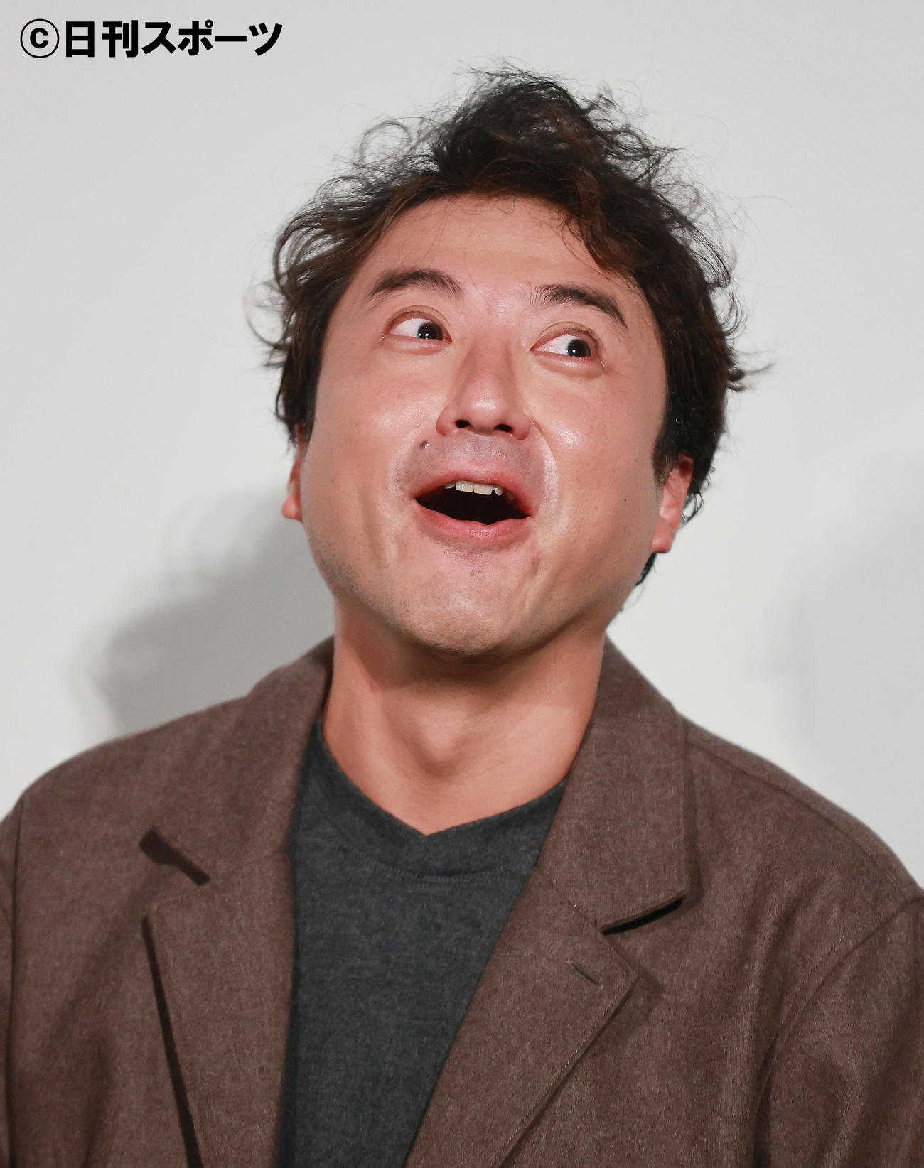 映画「マイ・ダディ」の舞台あいさつを行ったムロツヨシ（撮影・野上伸悟）