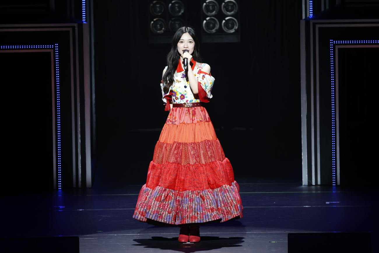 乃木坂46としてのラストライブでスピーチする寺田蘭世