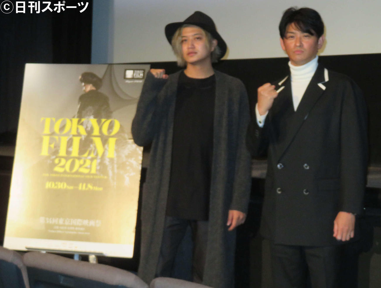 東京国際映画祭ジャパニーズ・アニメーション部門の特撮特集「仮面ライダーBLACK」トークショーに登壇した井上正大（左）と賀集利樹（撮影・村上幸将）