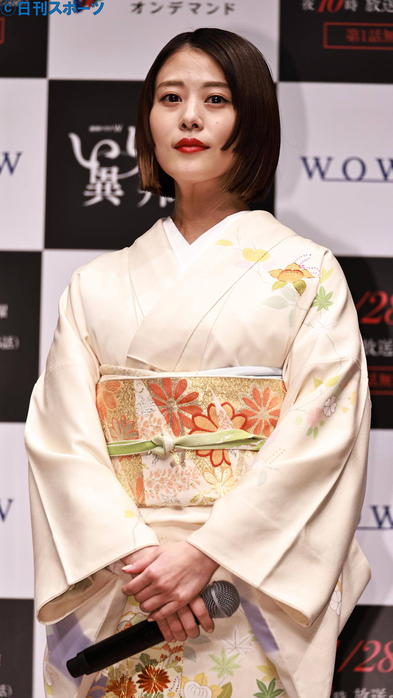 「連続ドラマW　いりびとー異邦人ー」完成報告会で和装を披露した高畑充希（撮影・中島郁夫）