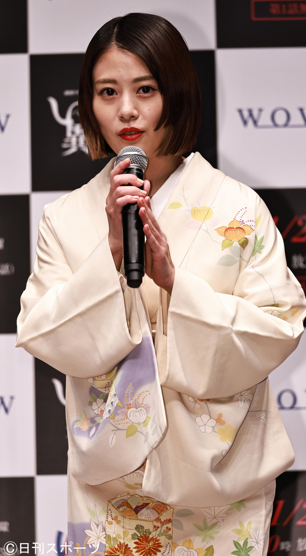 「連続ドラマW　いりびとー異邦人ー」完成報告会で和装を披露した高畑充希（撮影・中島郁夫）