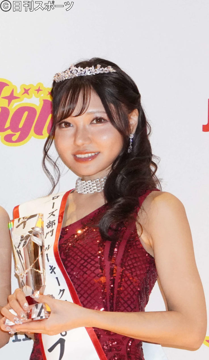 ローズ部門ルーキークラス（業界歴2年未満）で準グランプリのおまつりさん（撮影・沢田直人）
