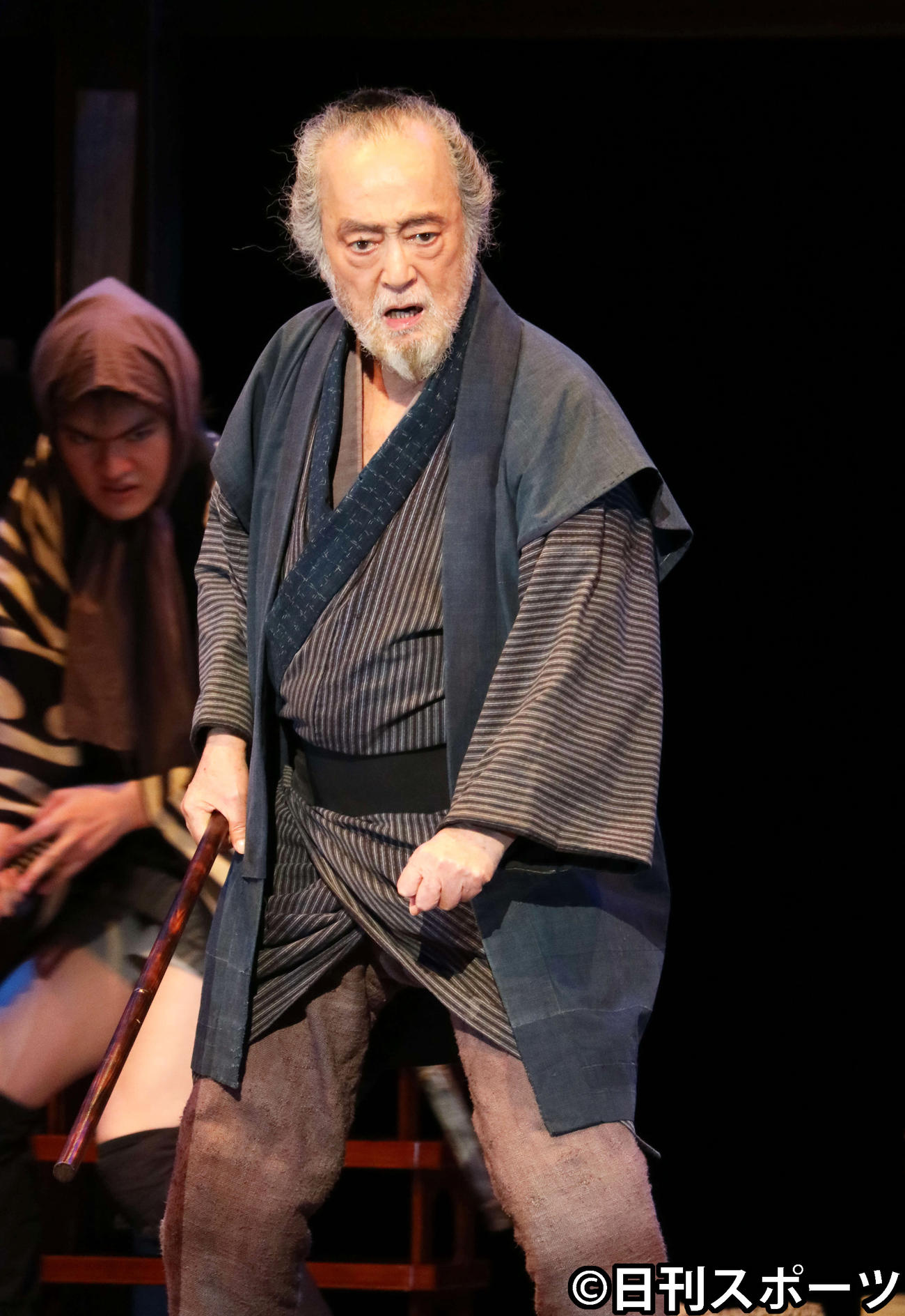 舞台「左の腕」で立ち回りを見せる仲代達矢（撮影・小林千穂）