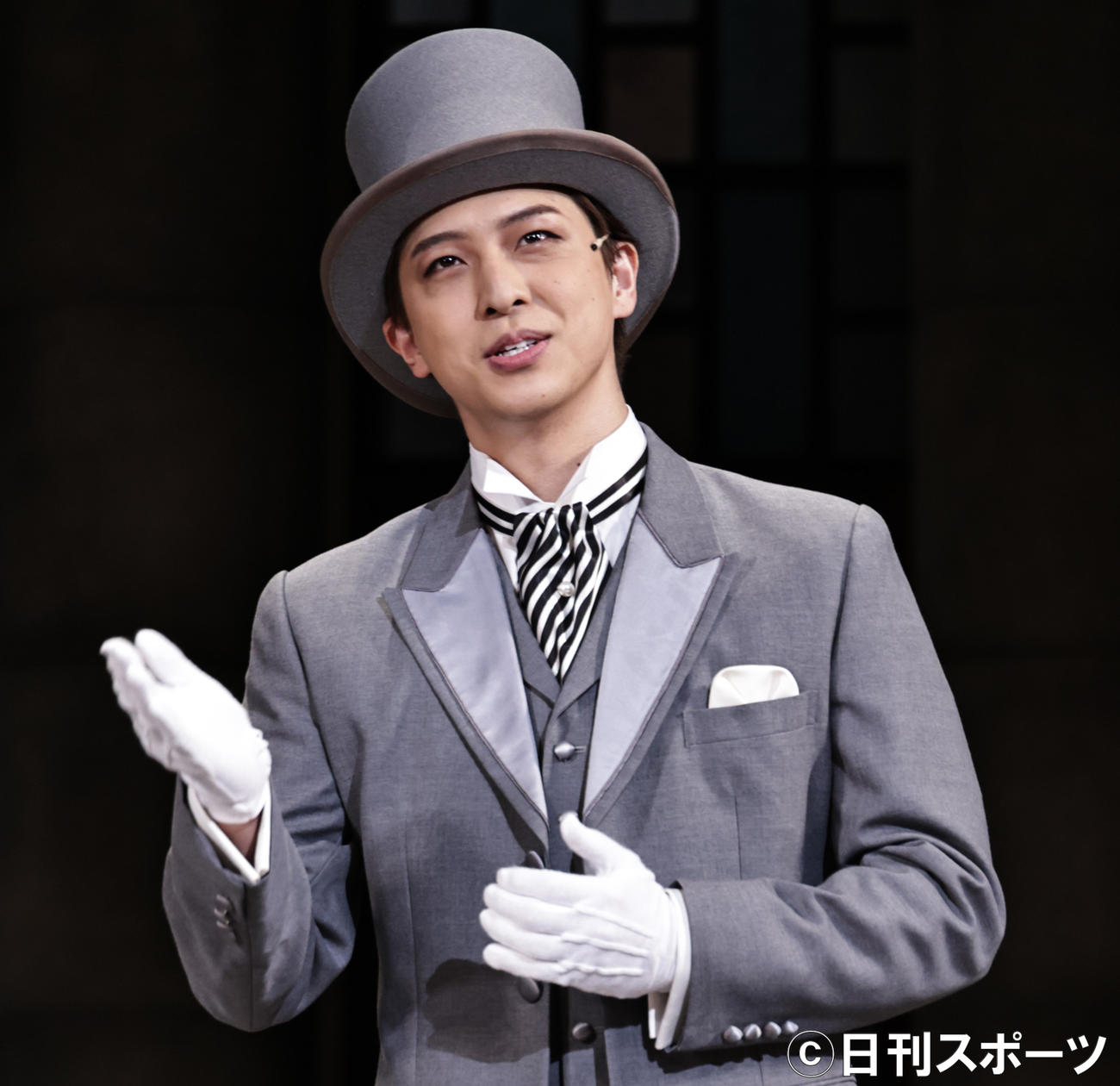 舞台「マイ・フェア・レディ」初日前会見を行った寺西拓人（撮影・中島郁夫）