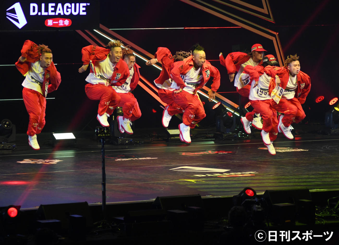 プロダンスリーグ「D．LEAGUE21－22」開幕戦で1位となったSEGA SAMMY LUX（撮影・大友陽平）