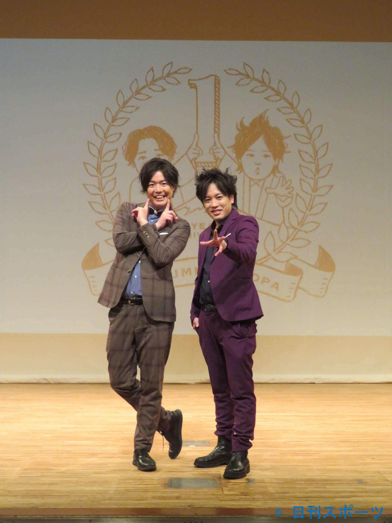 「特命ぺこぱ～ぺこぱ貸します～」1周年大感謝祭“スペシャルコラボやっちゃいますライブ”を開催した、ぺこぱシュウペイ（左）と松陰寺太勇（撮影・村上幸将）
