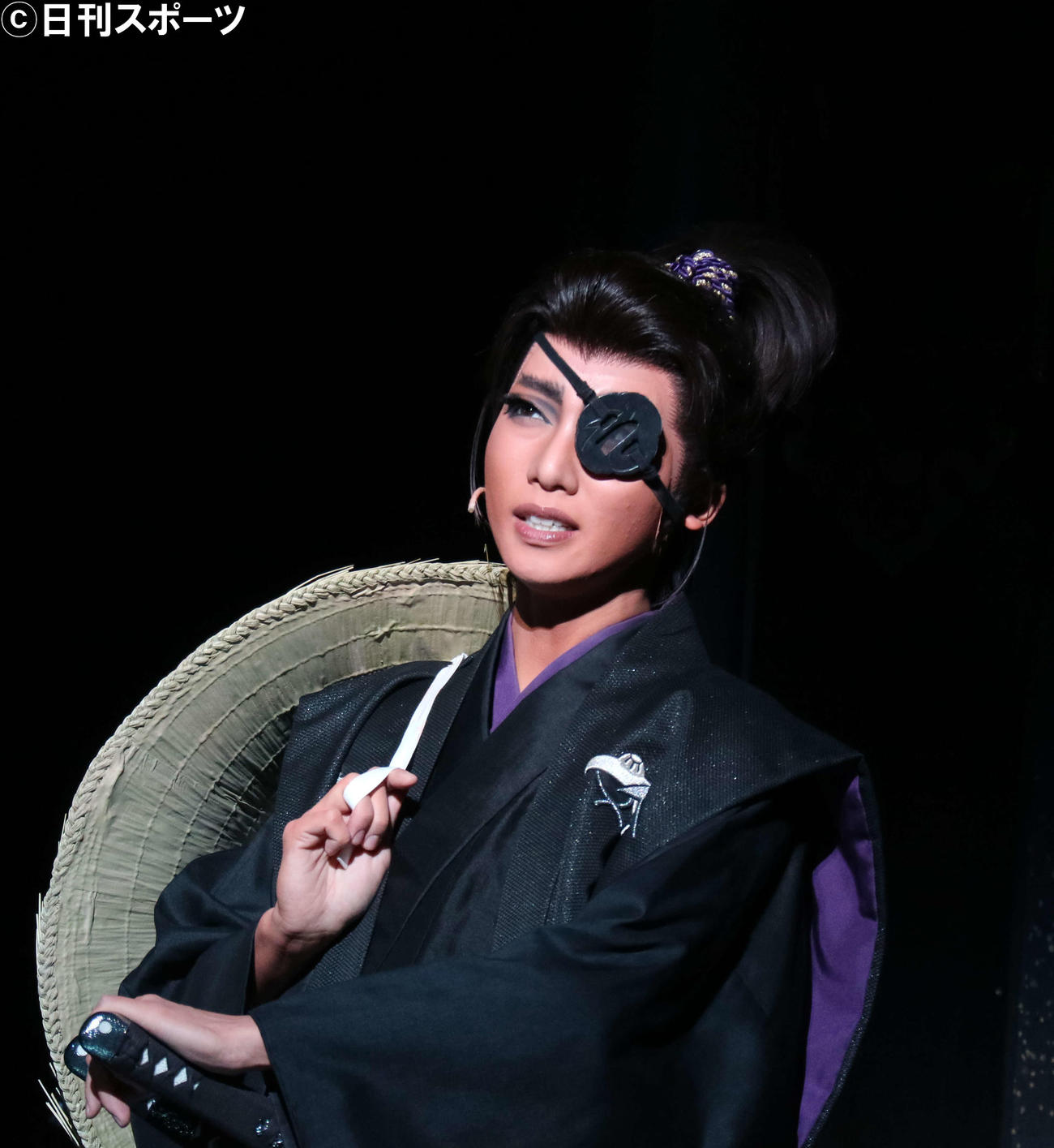宝塚歌劇団星組公演「柳生忍法帖」で柳生十兵衛を演じるトップ礼真琴