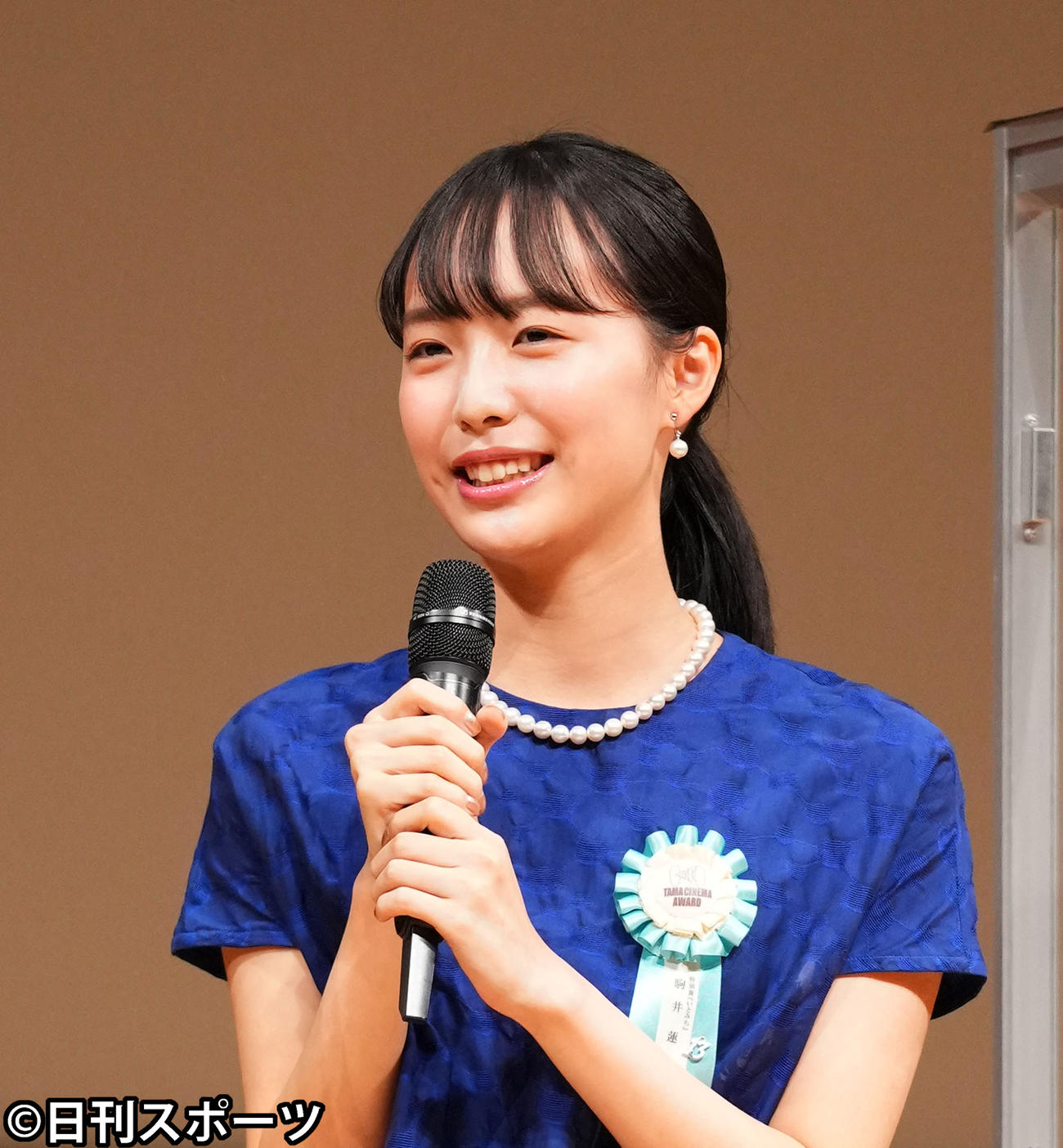 第13回TAMA映画賞特別賞を受賞し喜びを語る駒井蓮（撮影・横山健太）