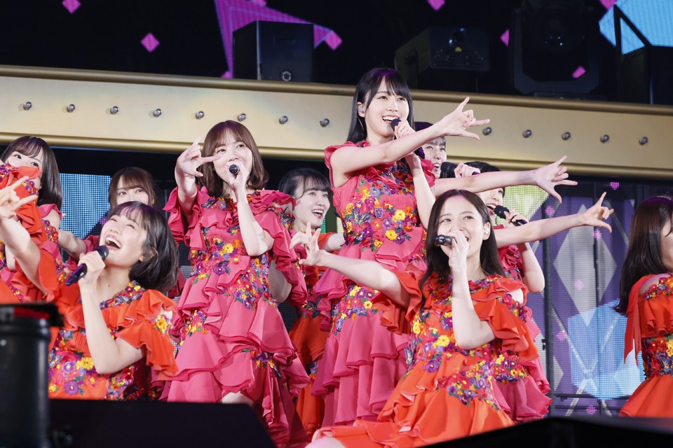 乃木坂46の「真夏の全国ツアー2021」ファイナル公演でパフォーマンスする4期生
