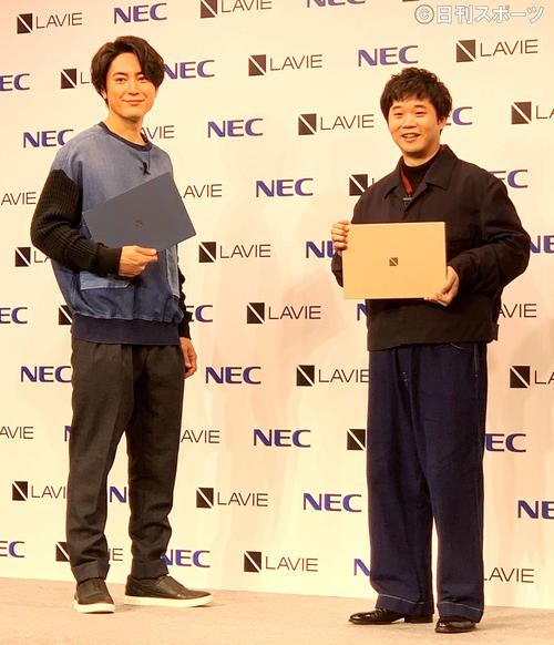 「NEC LAVIE　新CM発表会」に出席した間宮祥太朗（左）と矢本悠馬