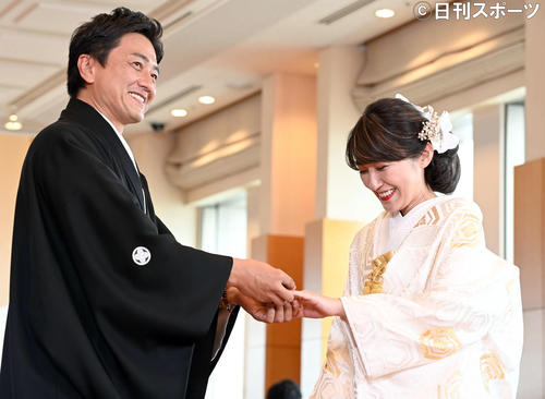 不倫騒動から２年半の原田龍二 死ぬまで執行猶予 愛夫人と神前結婚式行う 芸能写真ニュース 日刊スポーツ