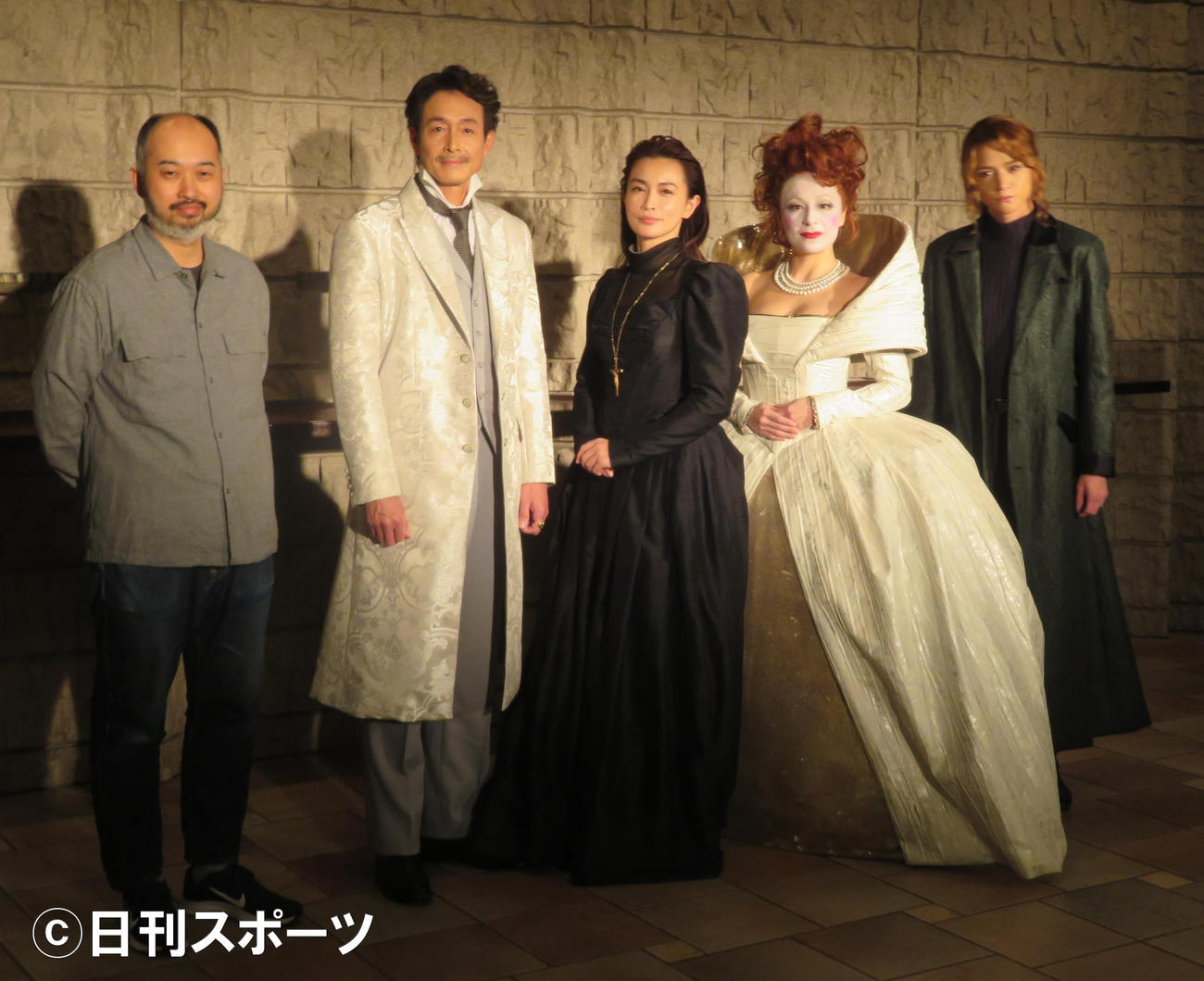舞台「メアリー・スチュアート」公開舞台稽古に出席した吉田栄作、三浦涼介ら（2020年1月撮影）