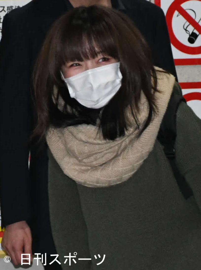 岡村隆史が結婚発表した「オールナイトニッポン」にゲスト出演し取材陣に笑顔を見せるaiko（撮影・大友陽平）