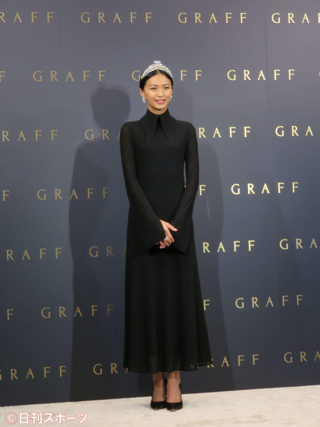 総額約100億円のジュエリーを身に着け登場した榮倉奈々（撮影・三須佳夏）