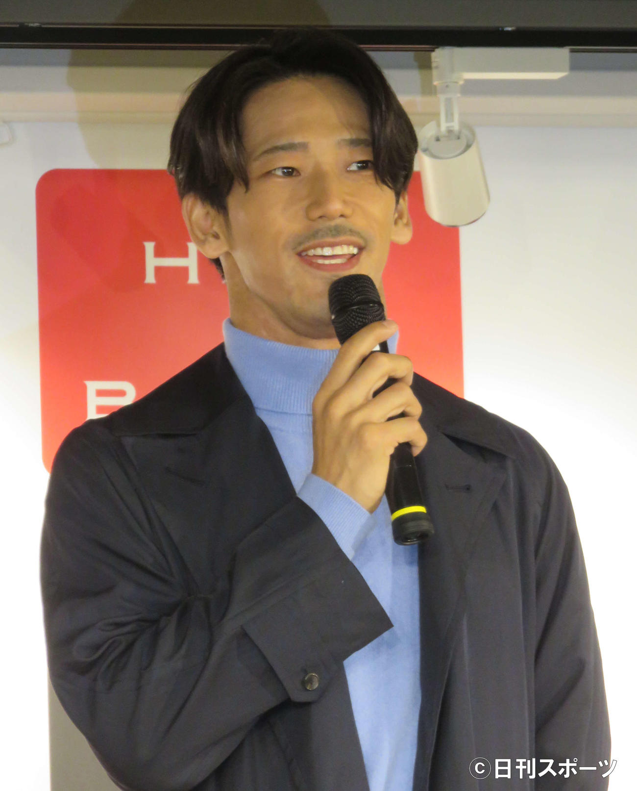 著書「選択と奇跡　あの日、僕の名字はEXILEになった」の刊行会見を行ったEXILE／三代目　J SOUL BROTHERS小林直己（撮影・小林千穂）