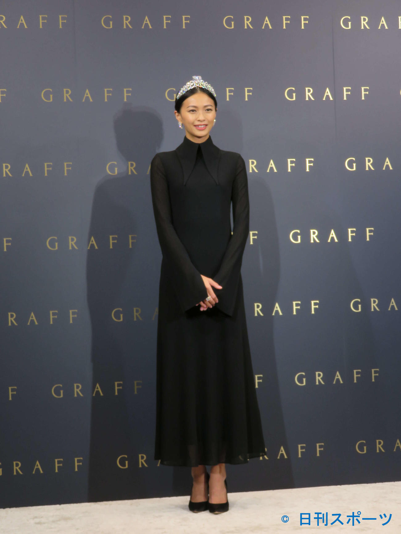 総額約100億円のジュエリーを身に着け登場した榮倉奈々（撮影・三須佳夏）