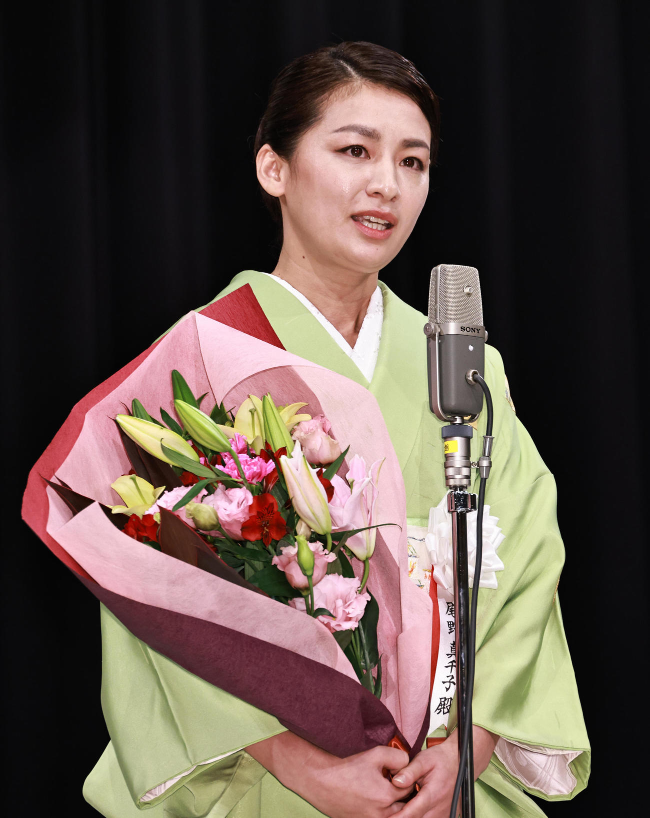 第34回山路ふみ子女優賞を受賞した尾野真千子（撮影・中島郁夫）