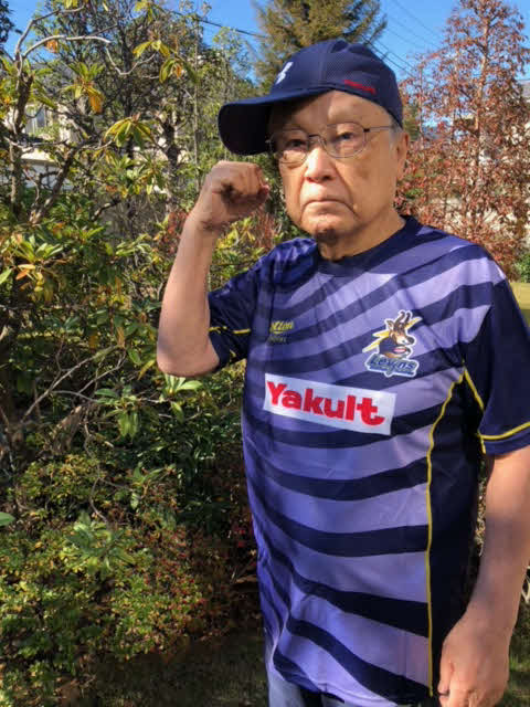 ヤクルトを応援して36年。日本一に喜ぶ伊東四朗