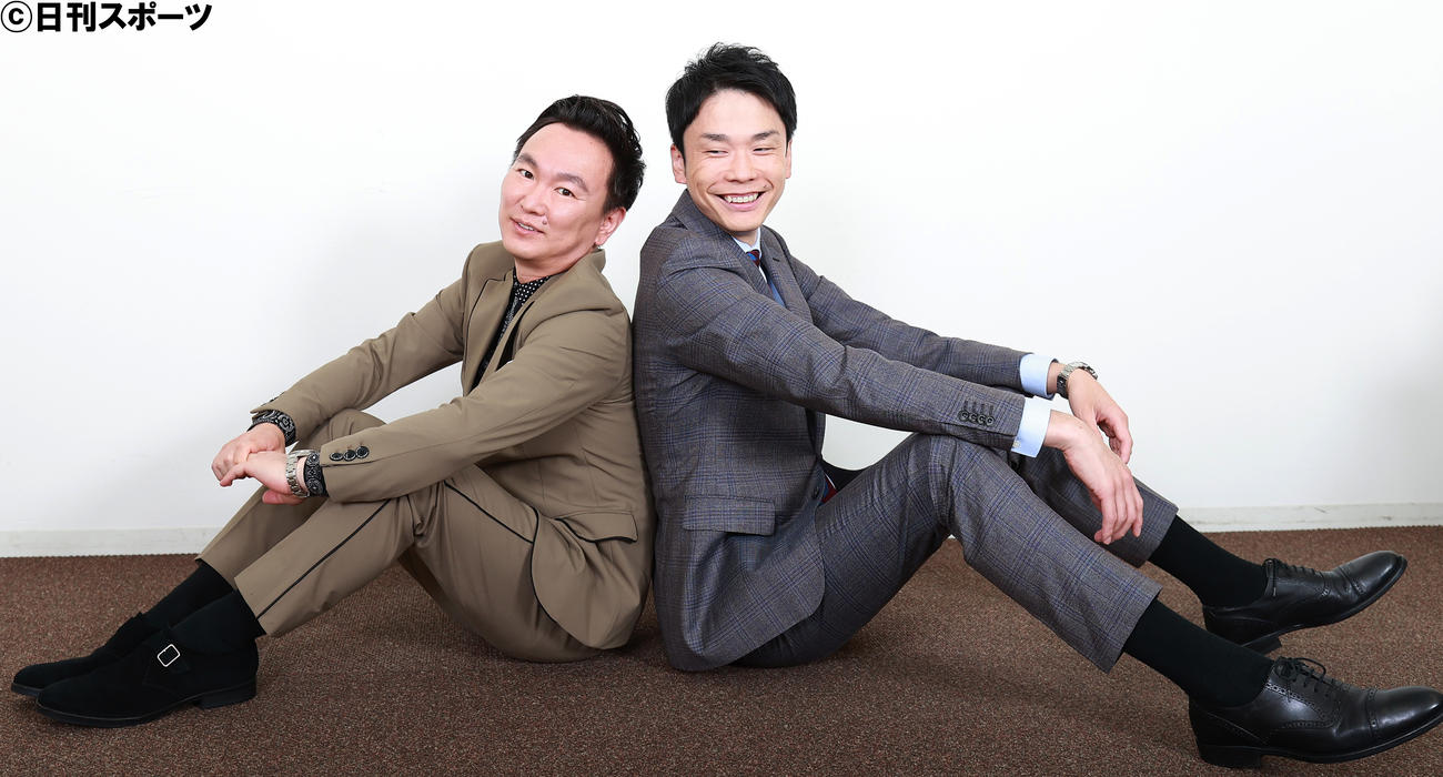 仲の良さが伝わってくるかまいたちの山内健司さん（左）と濱家隆一さん（撮影・野上伸悟）