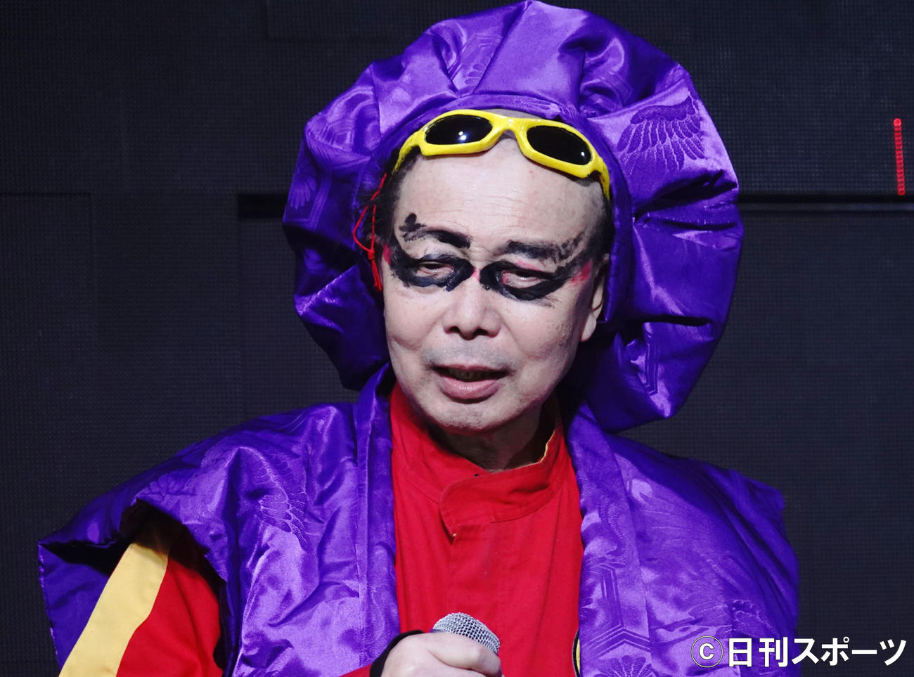 古希祝いイベントを開催した電撃ネットワーク南部虎弾（撮影・佐藤成）