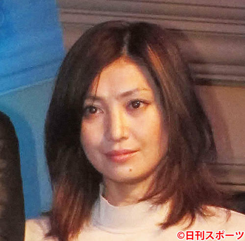 逮捕の鬼束ちひろ容疑者は泥酔したような様子 蹴った救急車３センチヘコむ 事件 事故 芸能 日刊スポーツ