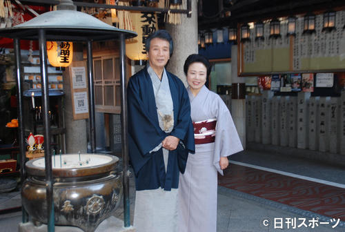 藤山直美 墓石みたい 悲しいかな歌がうまい 前川清と新春企画の成功祈願 音楽写真ニュース 日刊スポーツ