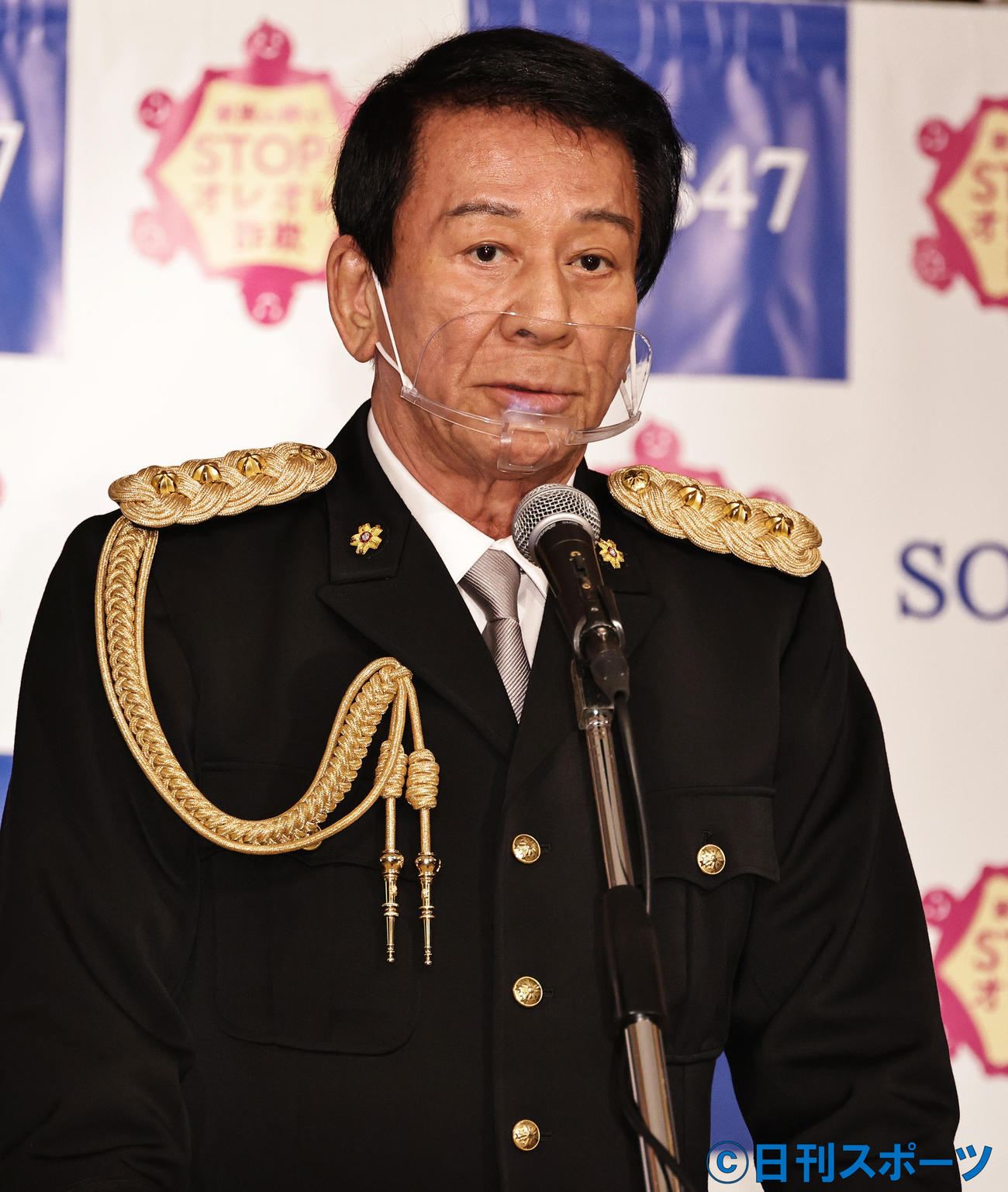 「ストップ・オレオレ詐欺47～家族の絆作戦～」プロジェクトチームのメンバーとしてあいさつする杉良太郎（撮影・中島郁夫）