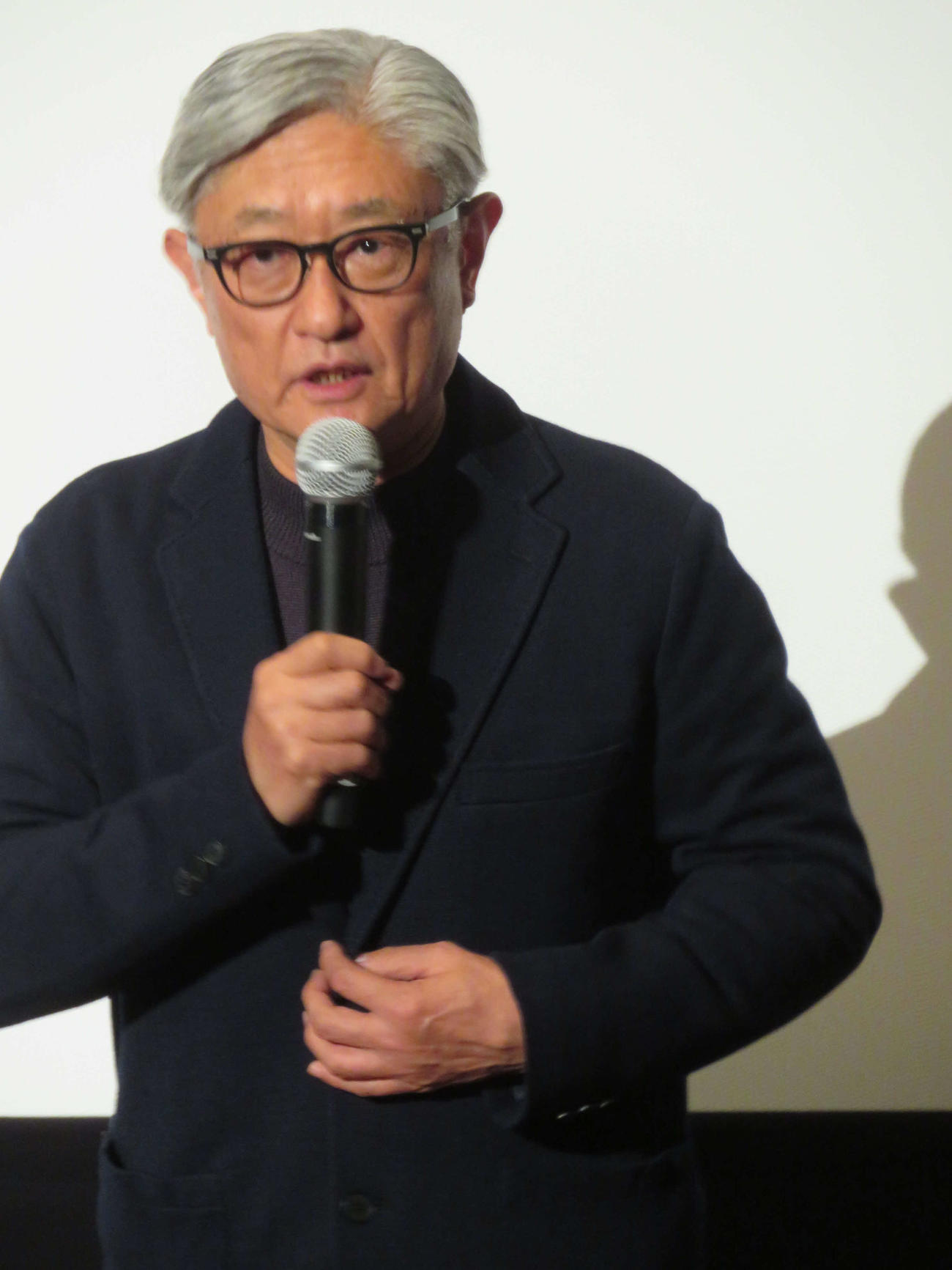 堤幸彦監督映画50作公開記念上映会「truth～姦しき弔いの果て～」サプライズ初上映に登壇した堤幸彦監督（撮影・村上幸将）
