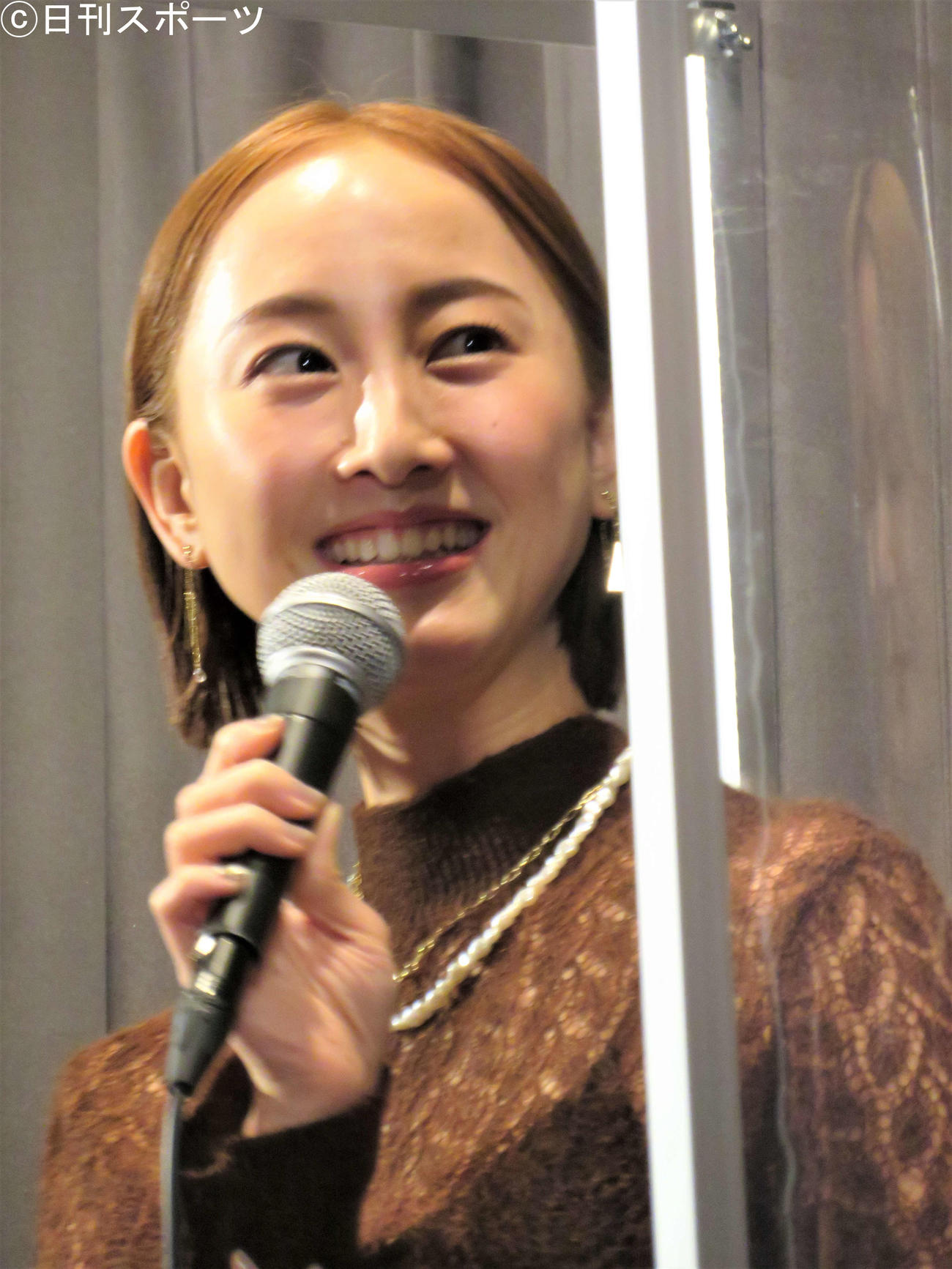 映画「幕が下りたら会いましょう」の公開記念舞台あいさつに登壇した松井玲奈（撮影・三須佳夏）