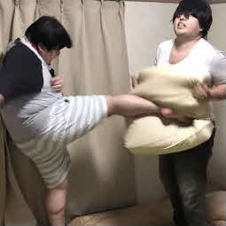 ガーリィレコードチャンネルの「ミット持ちする米津玄師」の切り抜き動画