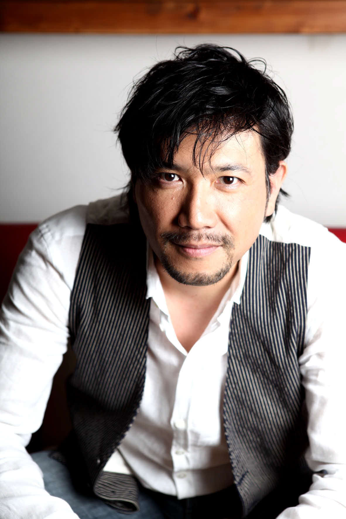 ミュージカル「スワンキング」に出演する別所哲也