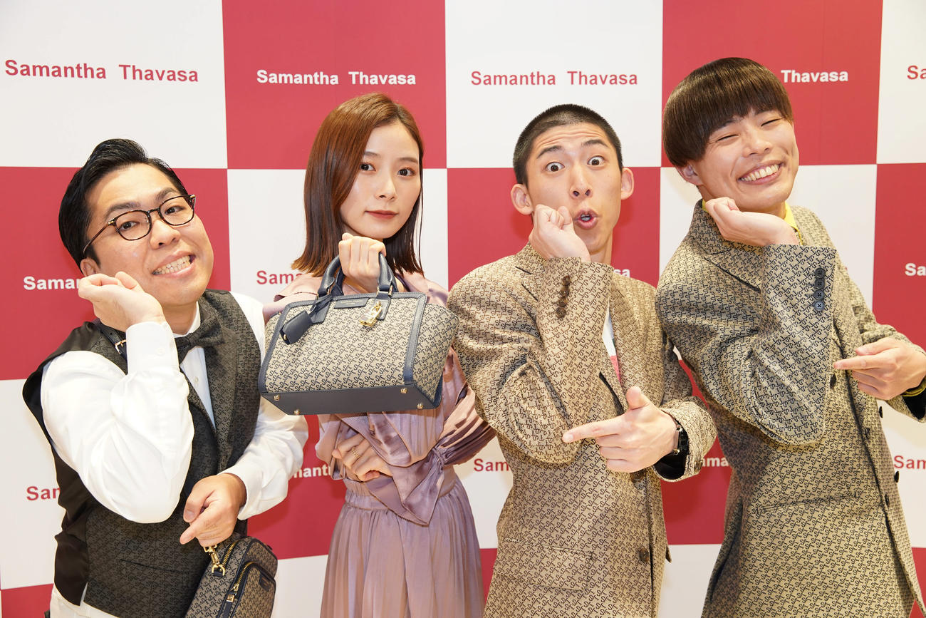 サマンサタバサのポップアップショップの開催記念メディア発表会に出席した、左からYes！アキト、朝日奈央、、どんぐりたけし、サツワカマRPG
