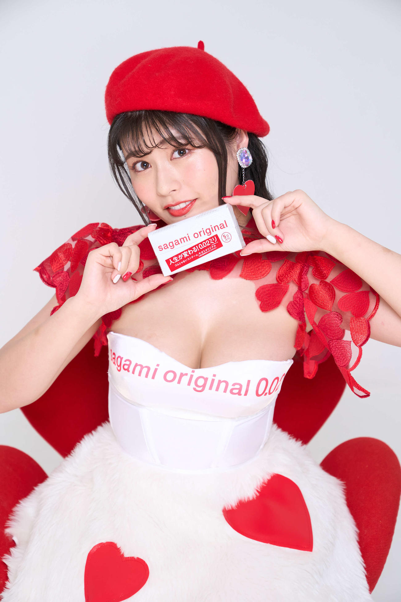 「サガミオリジナル002」13代目宣伝大使に就任したちとせよしの