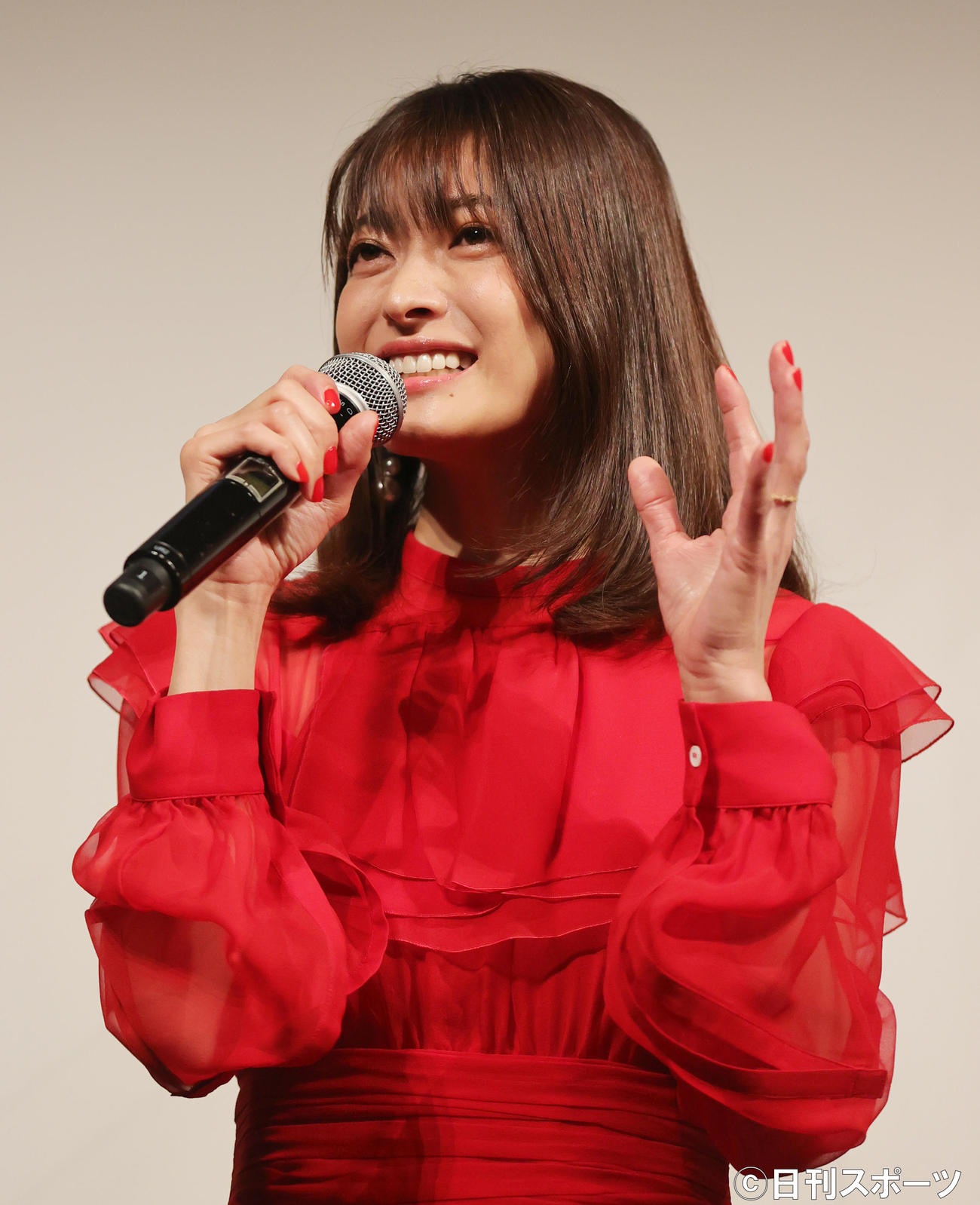 映画「ボス・ベイビー」親子試写会で舞台あいさつを行った乙葉（撮影・野上伸悟）