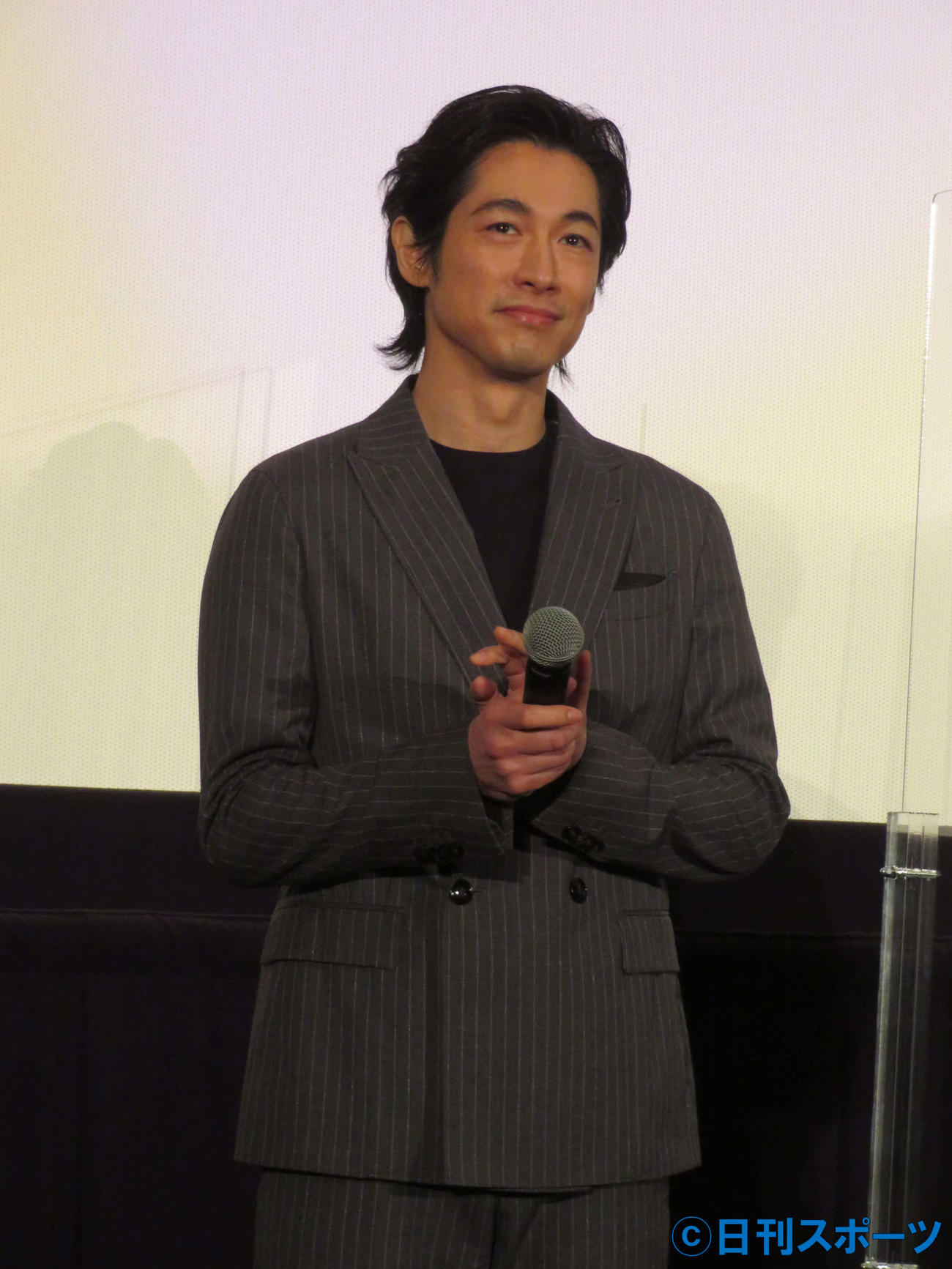 アニメ映画「フラ・フラダンス」公開記念舞台あいさつに登壇したディーン・フジオカ（撮影・村上幸将）