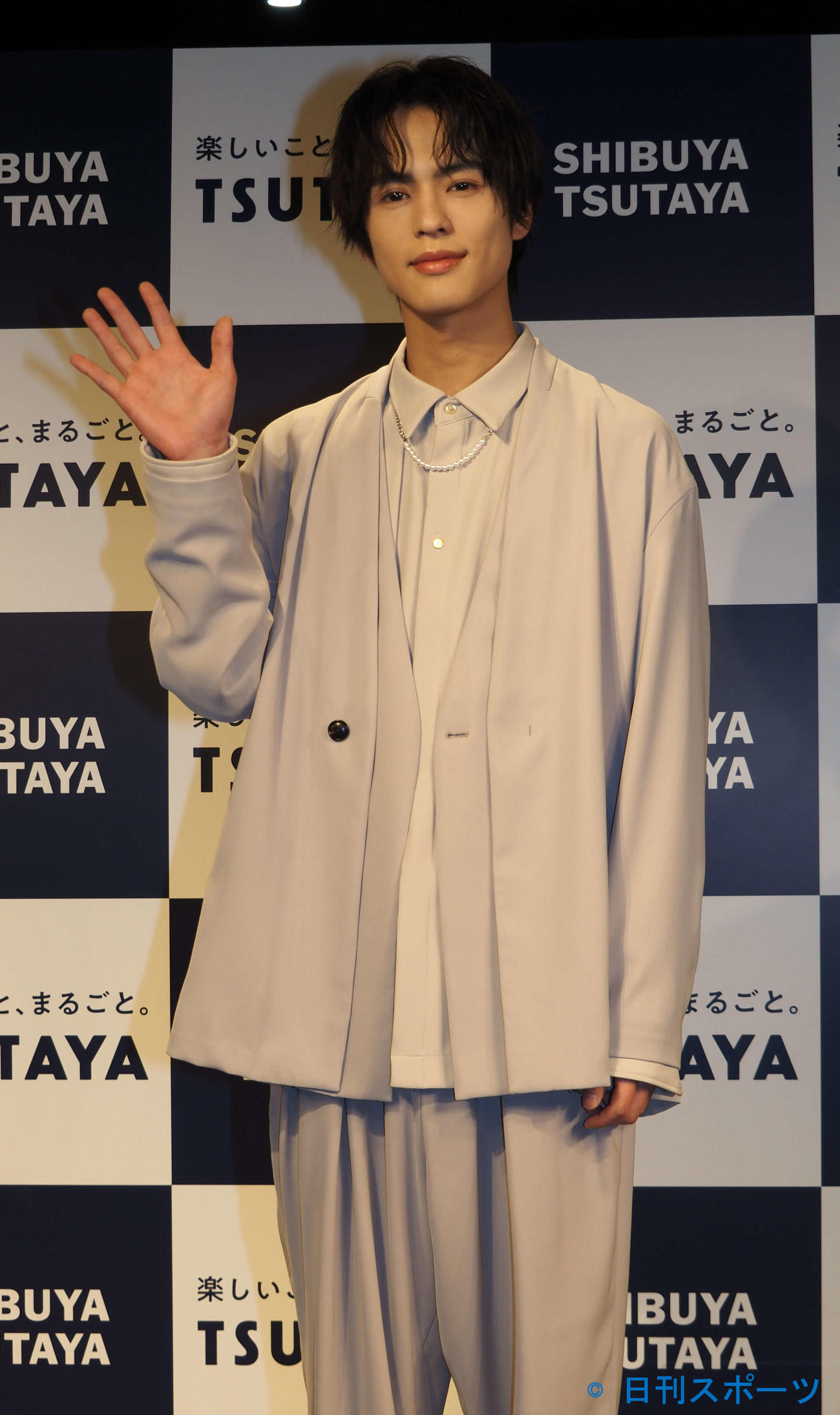 2022年カレンダー発売記念イベントを開催した奥野壮（撮影・遠藤尚子）